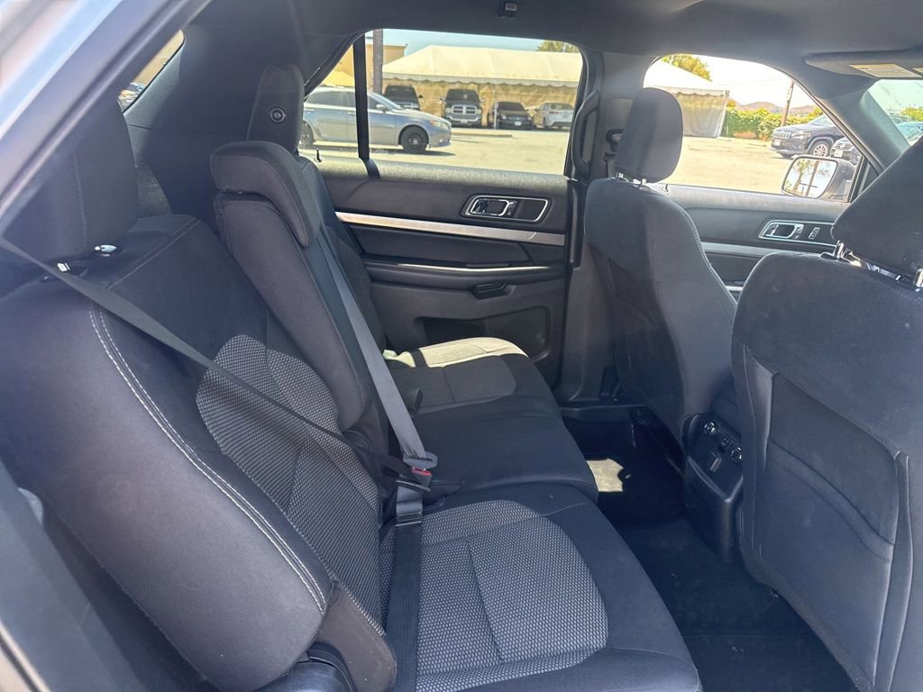 Used 2019 Ford Explorer XLT w/ Equipment Group 201A FWD image 24