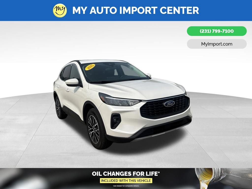 Used 2025 Ford Escape SE