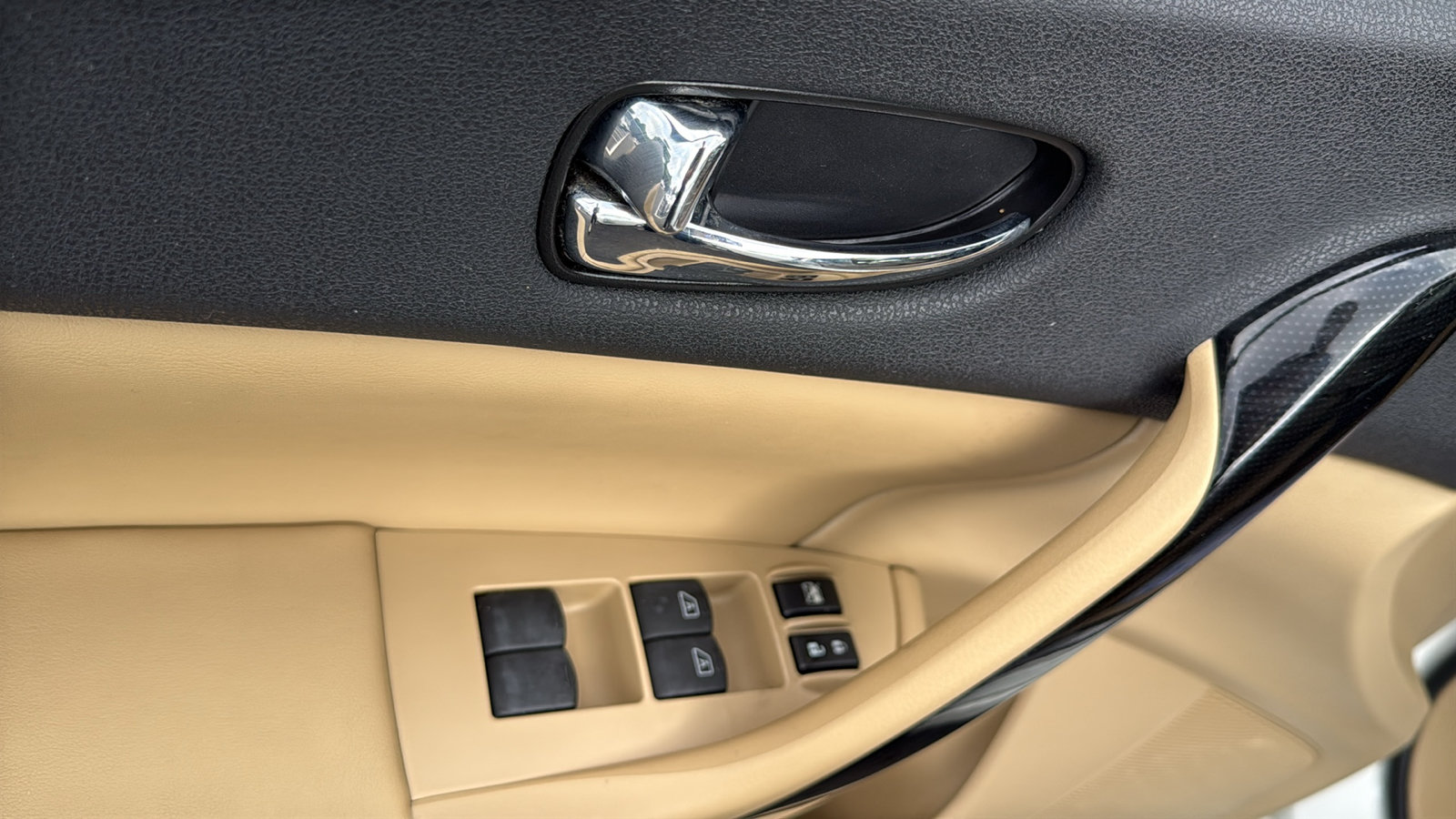Used 2010 Nissan Maxima 3.5 SV w/ Monitor Pkg FWD image 7