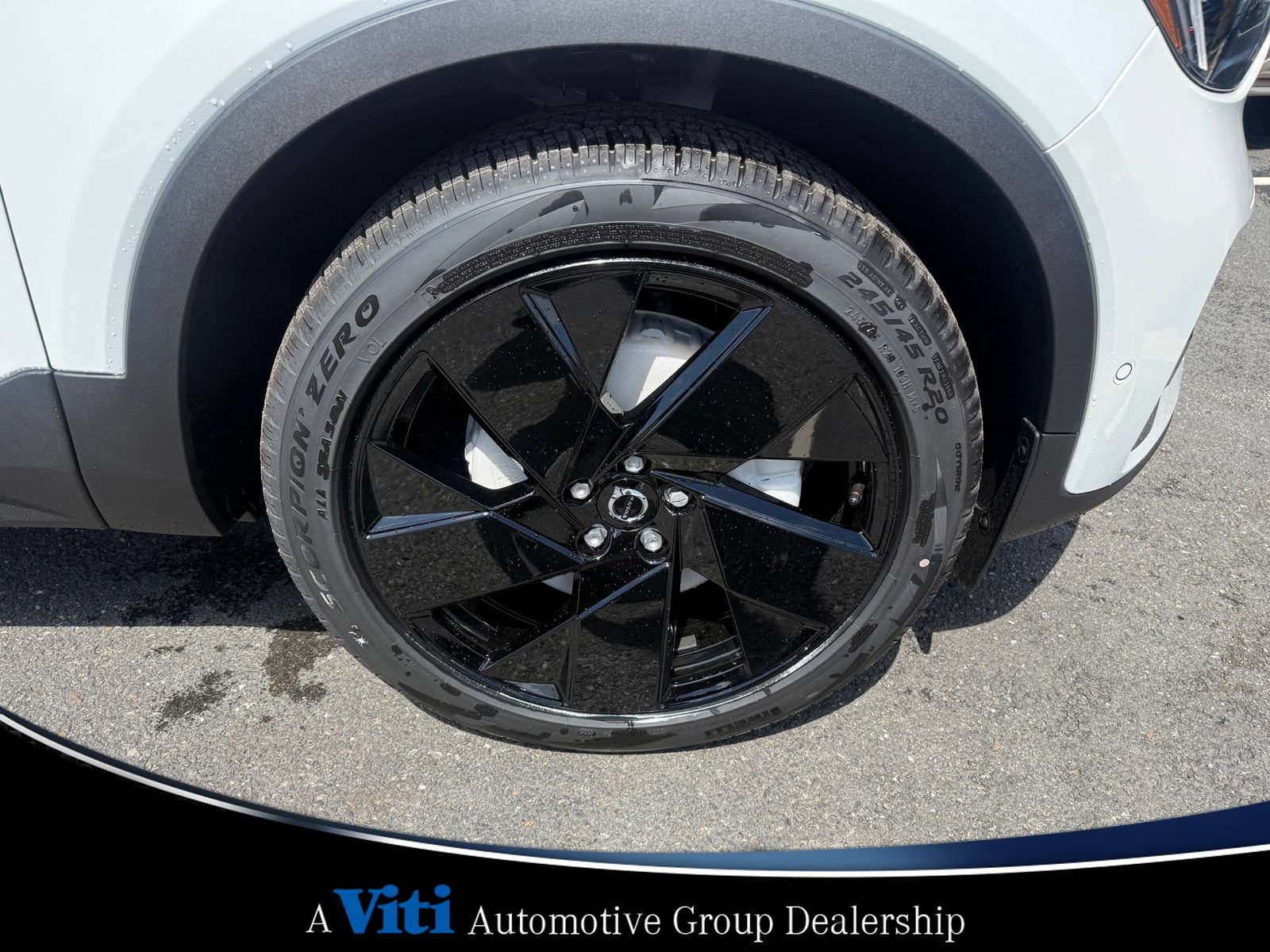 Used 2026 Volvo XC40 B5 Ultra w/ Protection Package Premier AWD/4WD image 10