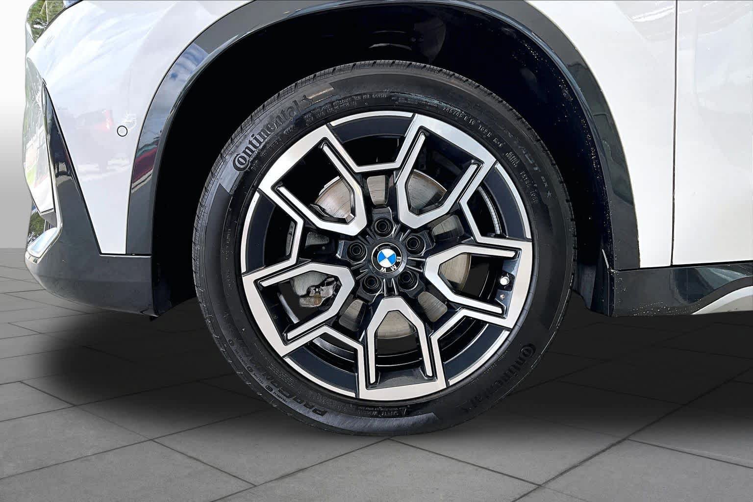 Used 2025 BMW X1 xDrive28i w/ Technology Package AWD/4WD image 10
