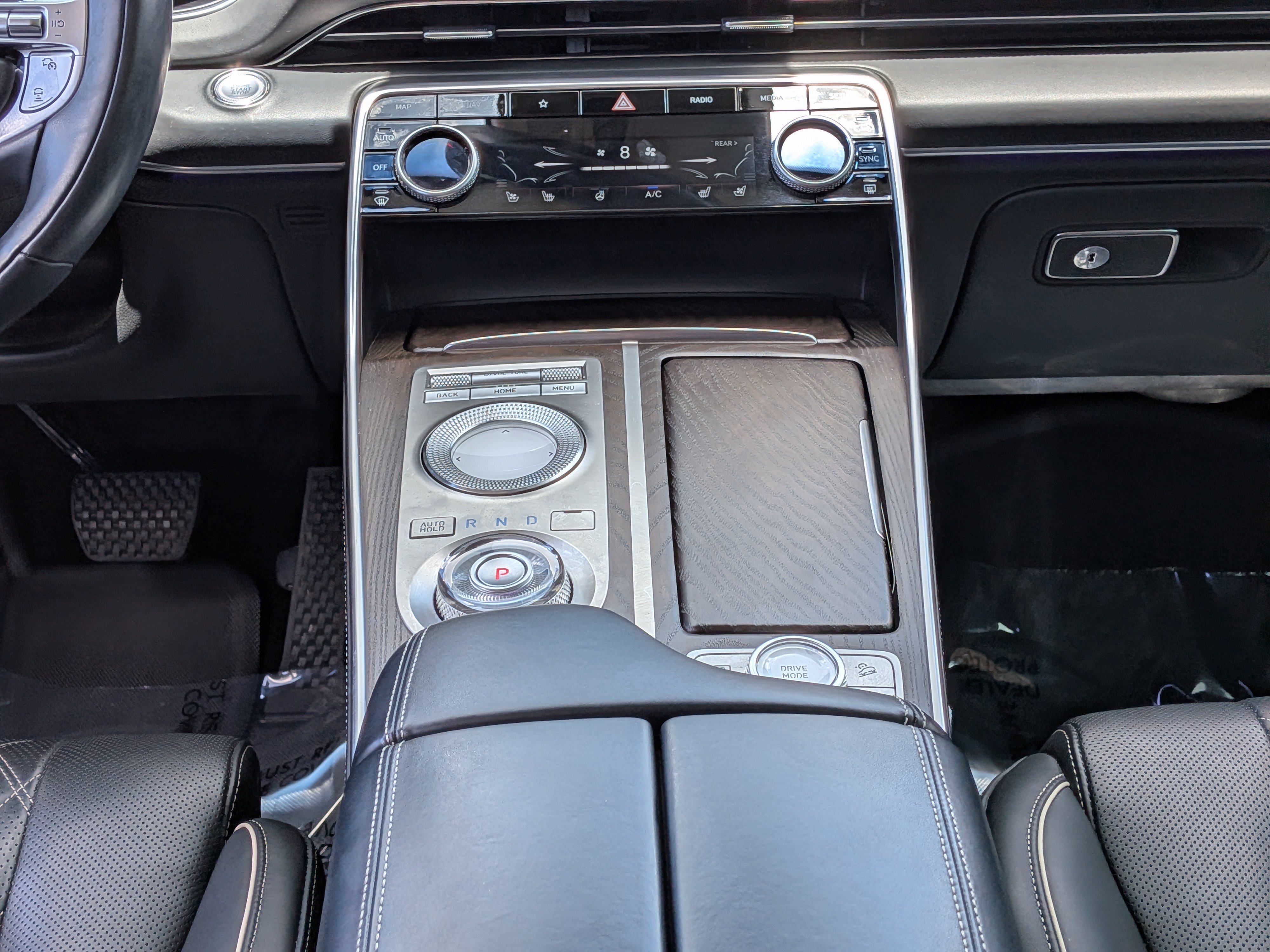 Used 2022 Genesis GV80 3.5T w/ Prestige Package 07 AWD/4WD image 23