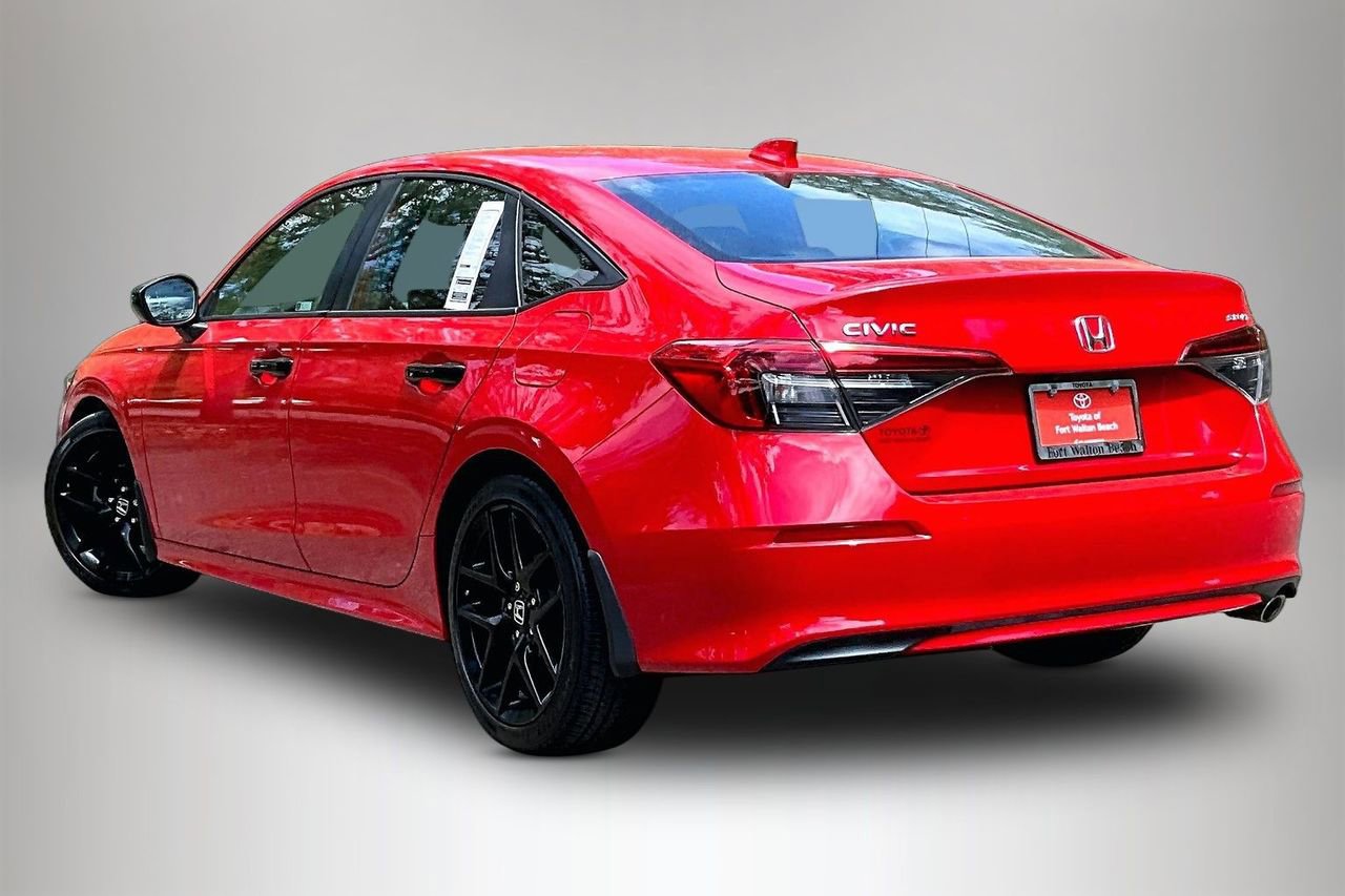 Used 2023 Honda Civic Sport image 4