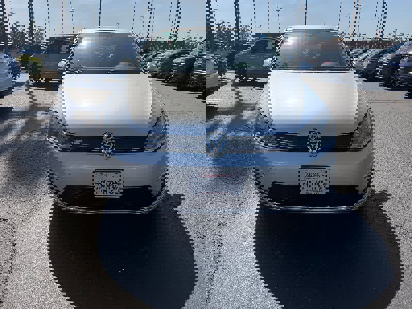 Used 2016 Volkswagen e-Golf SE FWD image 8