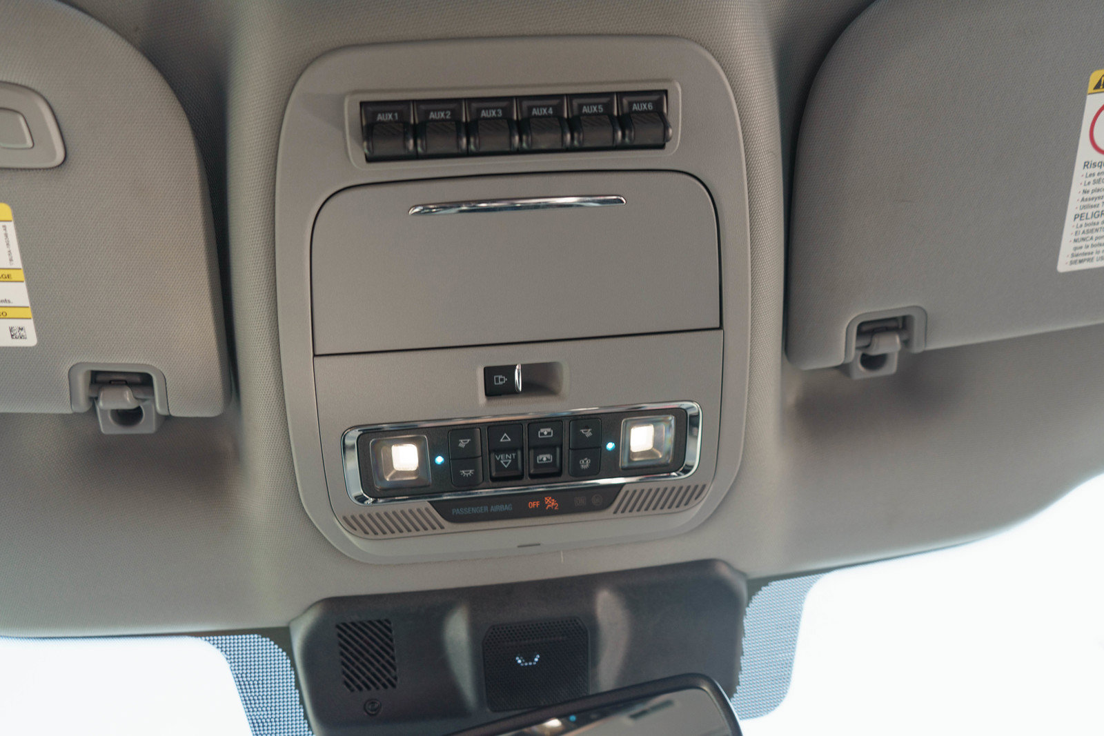 Used 2025 Ford F350 Lariat w/ Black Appearance Package AWD/4WD image 28