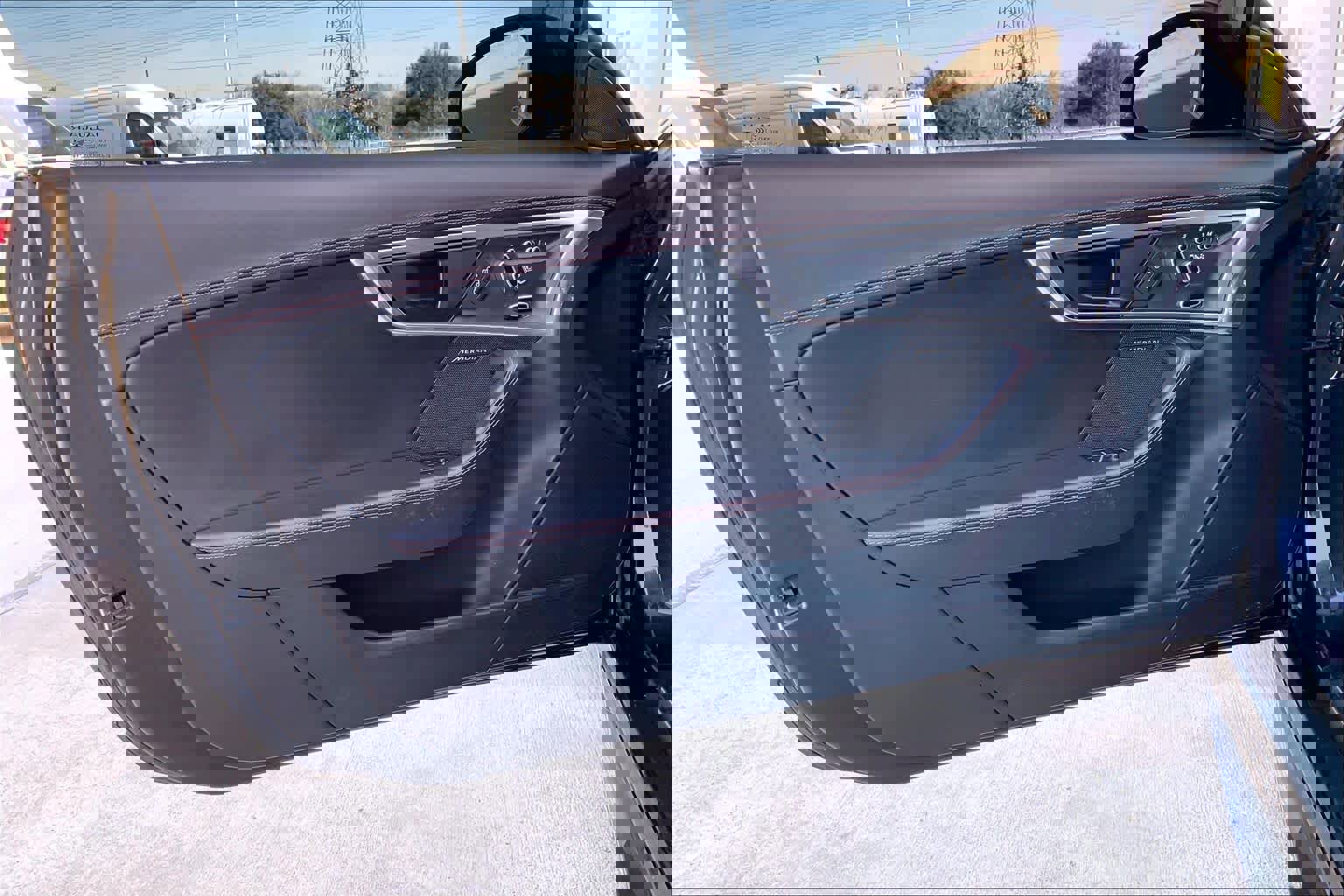 Used 2020 Jaguar F-TYPE Checkered Flag image 19