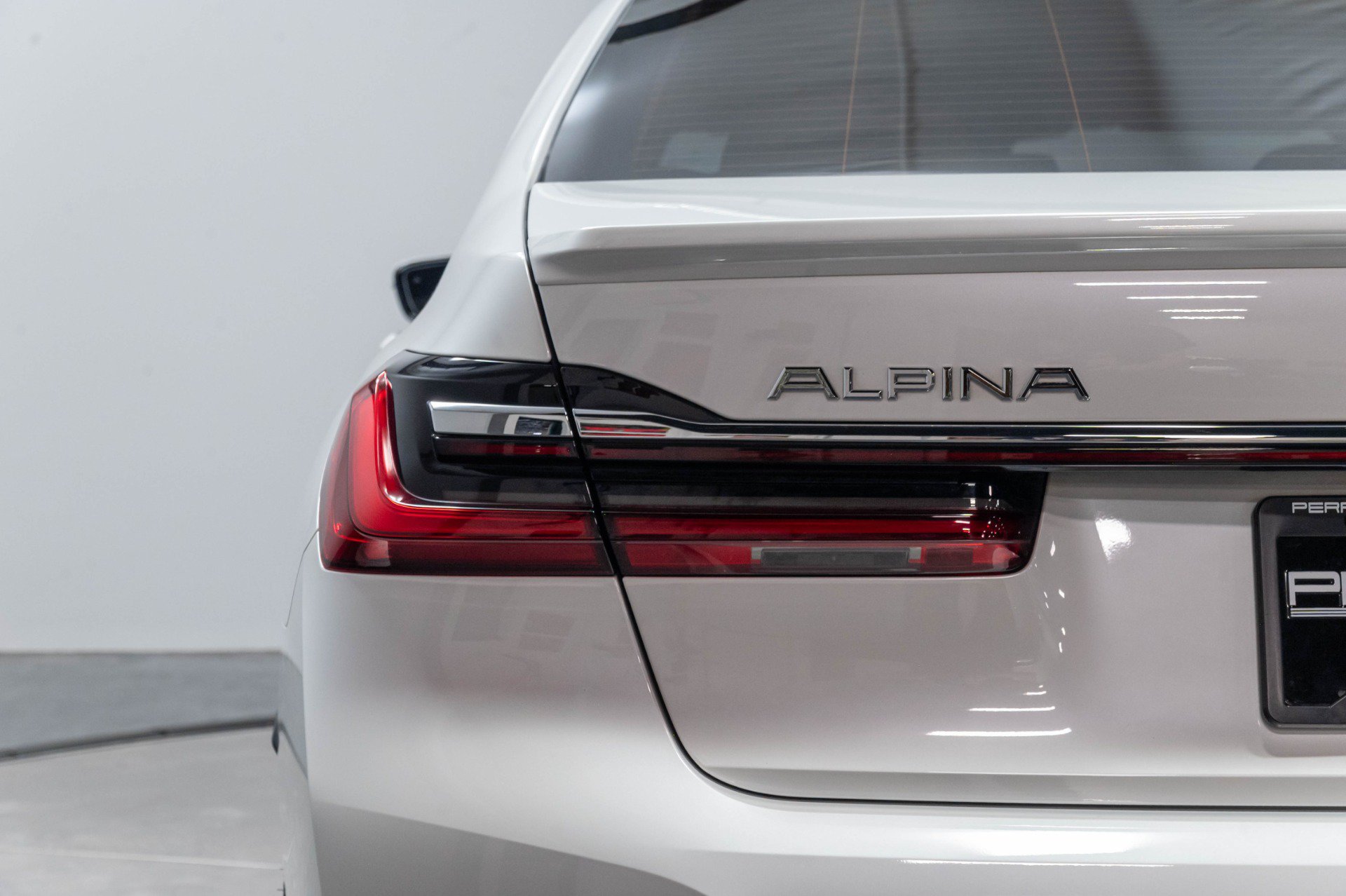 Used 2022 BMW ALPINA B7 xDrive AWD/4WD image 53
