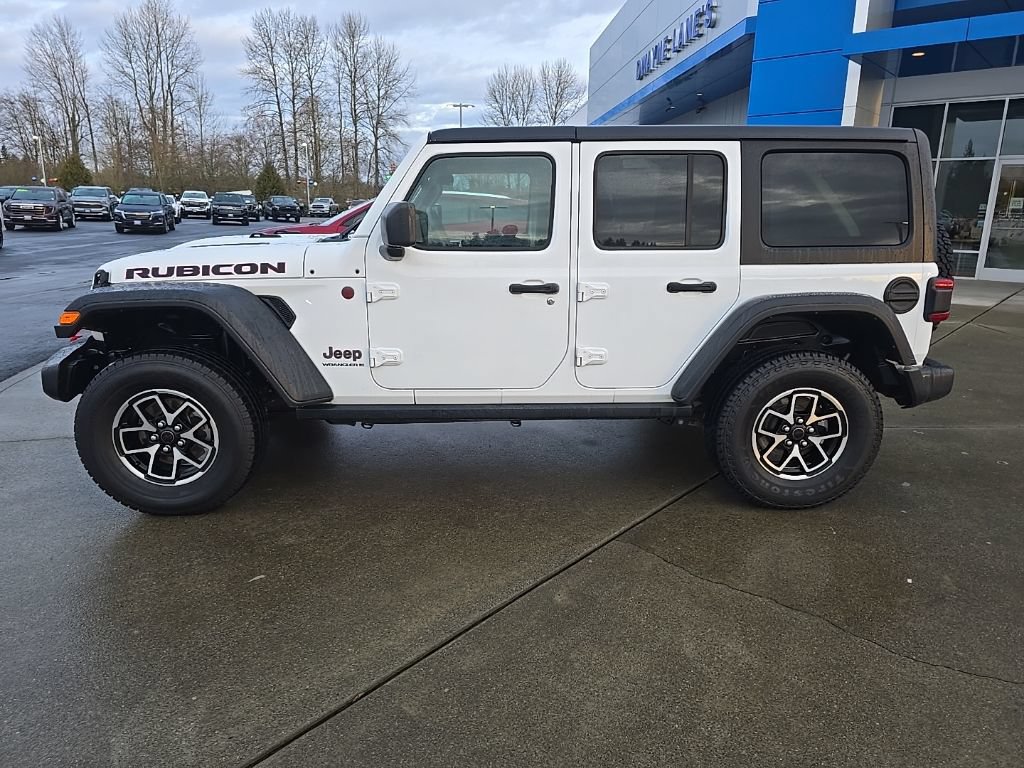 Used 2024 Jeep Wrangler Unlimited Rubicon AWD/4WD image 2