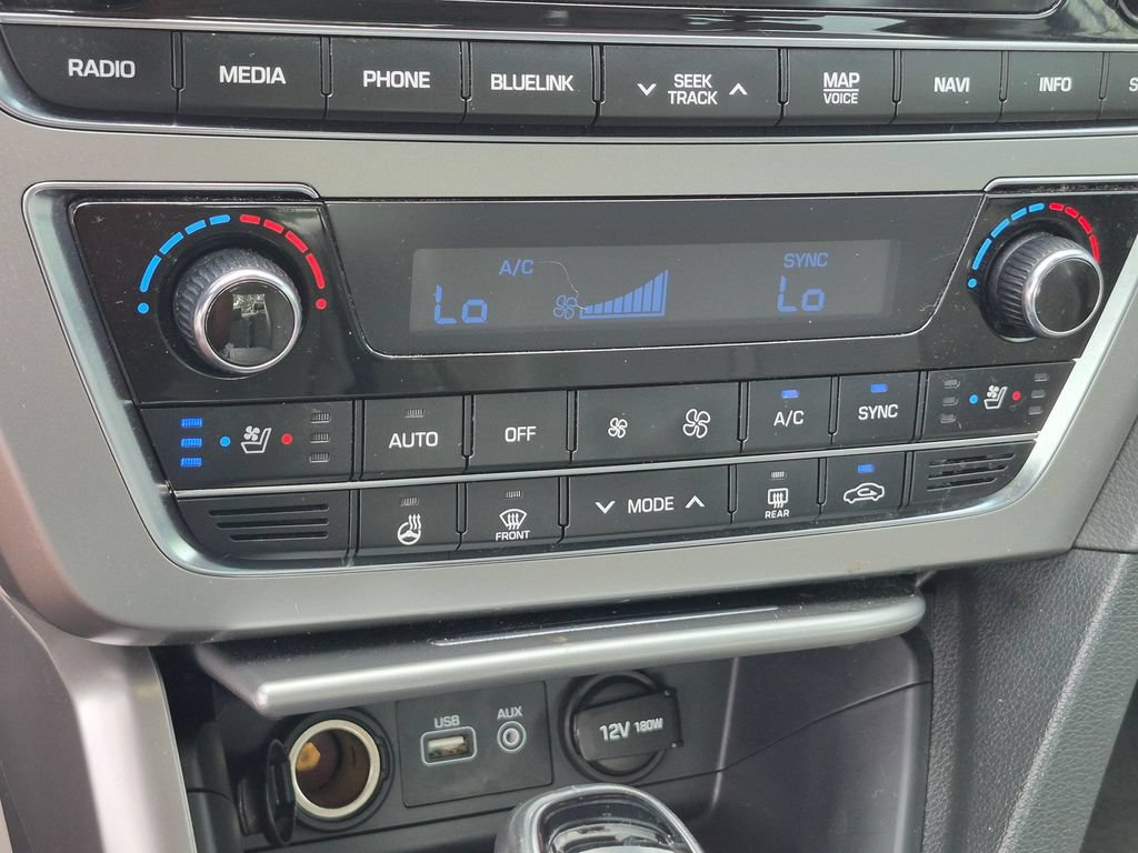 Used 2015 Hyundai Sonata Limited w/ Option Group 06 FWD image 24