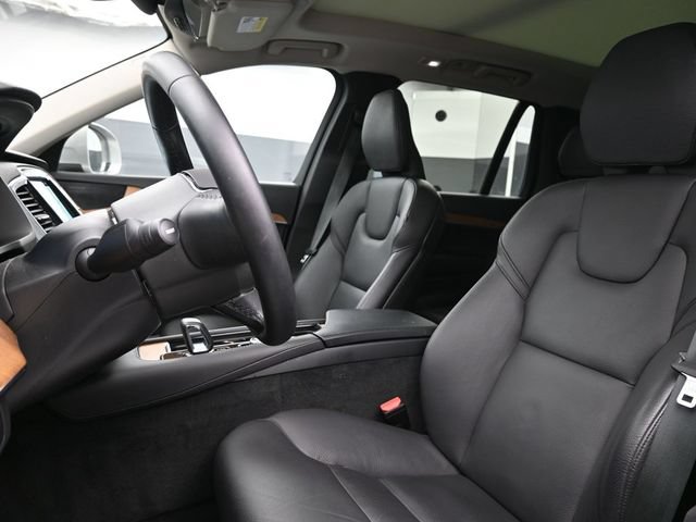 Used 2023 Volvo XC90 B6 Plus AWD/4WD image 10