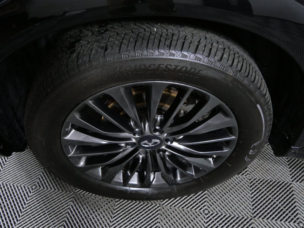 Used 2022 INFINITI QX80 Sensory w/ All-Season Package AWD/4WD image 10