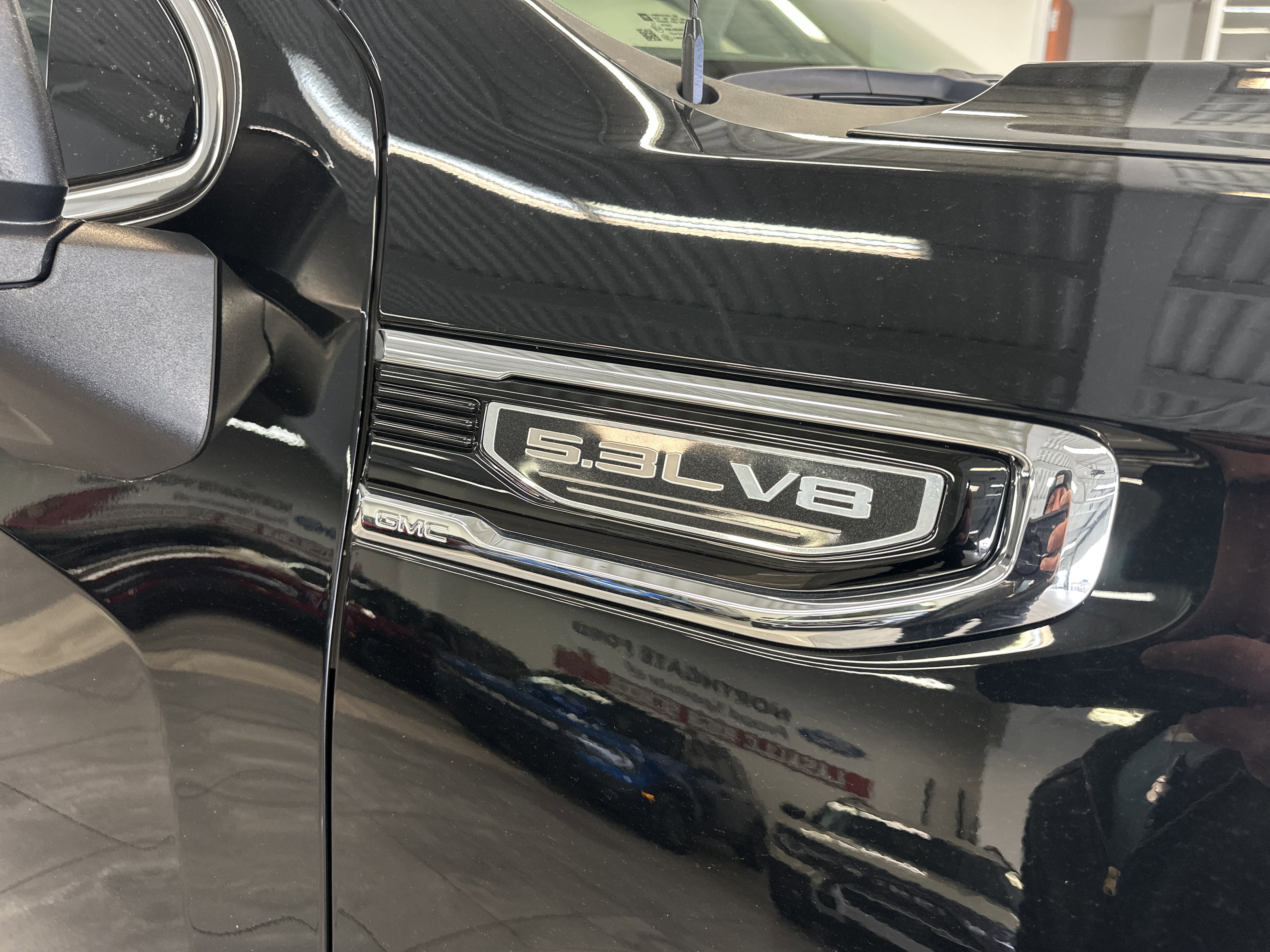 Used 2024 GMC Sierra 1500 SLT w/ SLT Premium Plus Package image 8