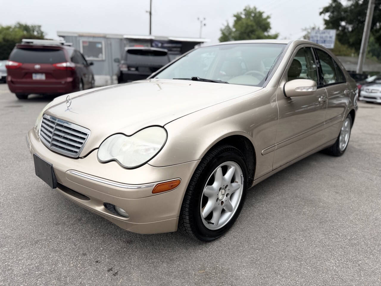 Used 2002 Mercedes-Benz C 240 Sedan image 1