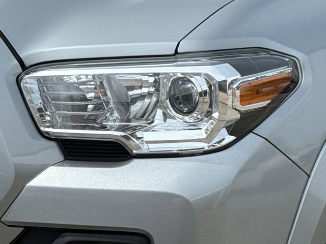 Used 2022 Toyota Tacoma SR5 image 4