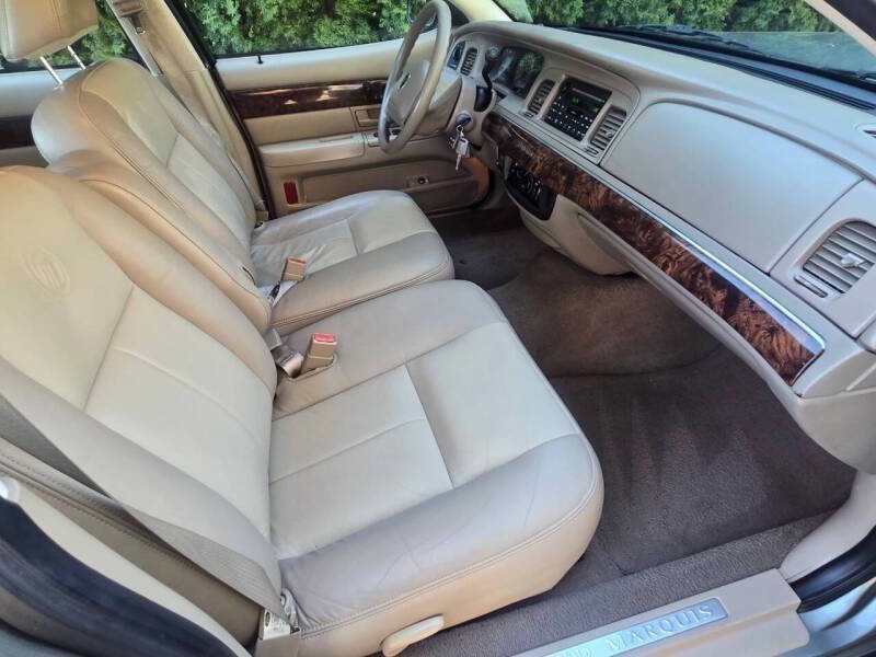 Used 2004 Mercury Grand Marquis GS RWD image 12