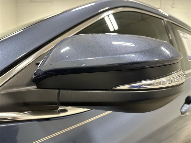 Used 2016 Toyota Highlander XLE image 12