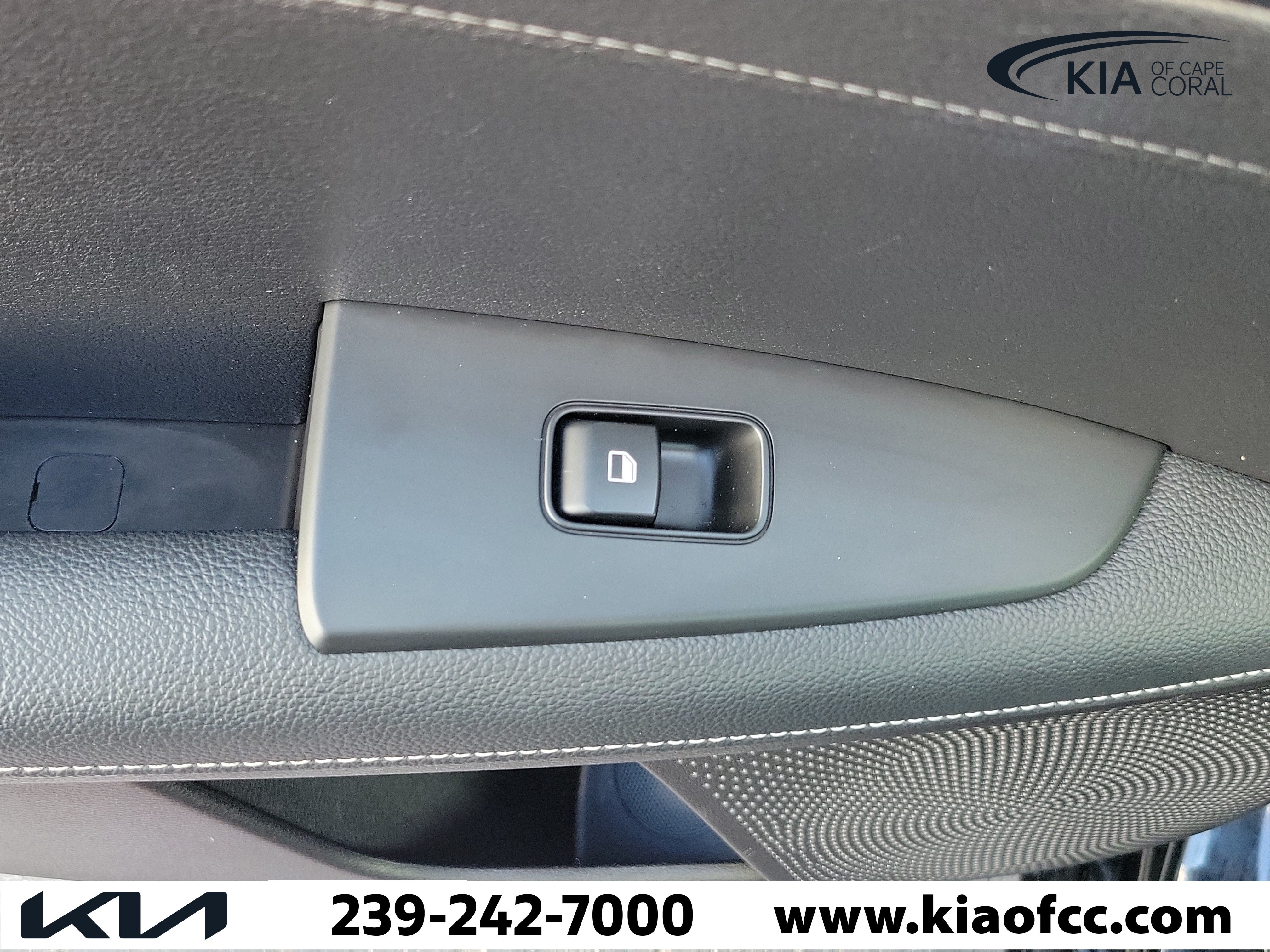Certified 2023 Kia Forte GT-Line FWD image 15