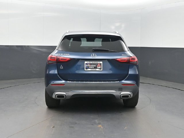 Used 2023 Mercedes-Benz GLA 250 4MATIC w/ Premium Package image 33