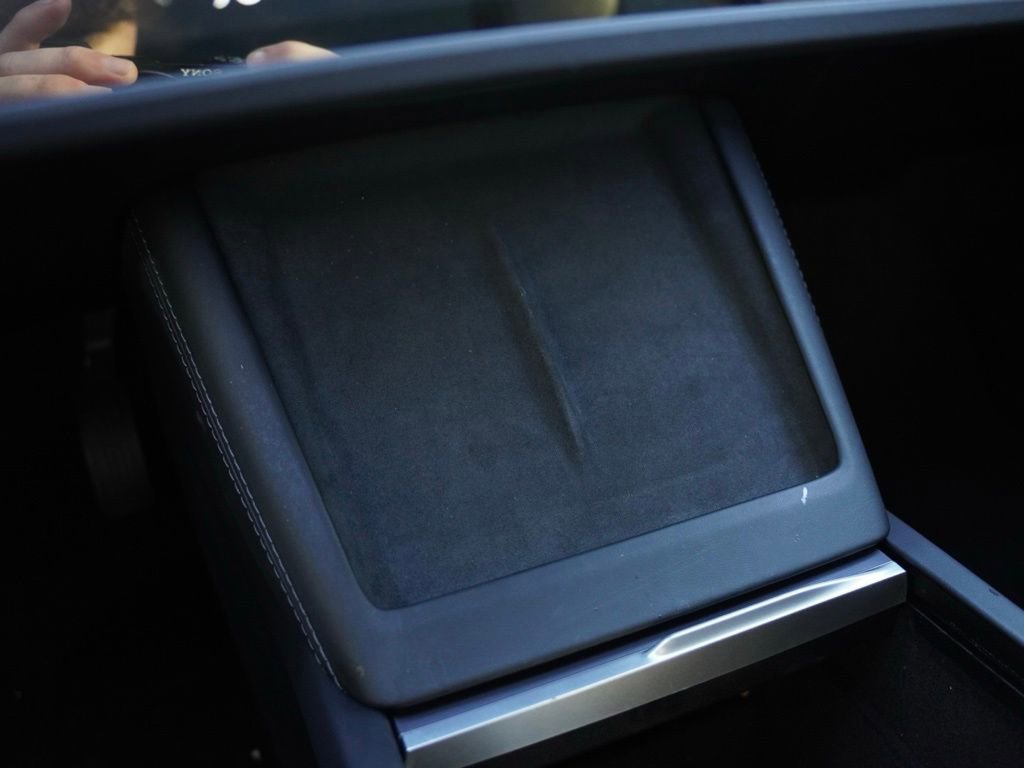 Used 2024 Tesla Model 3 Standard Range image 12