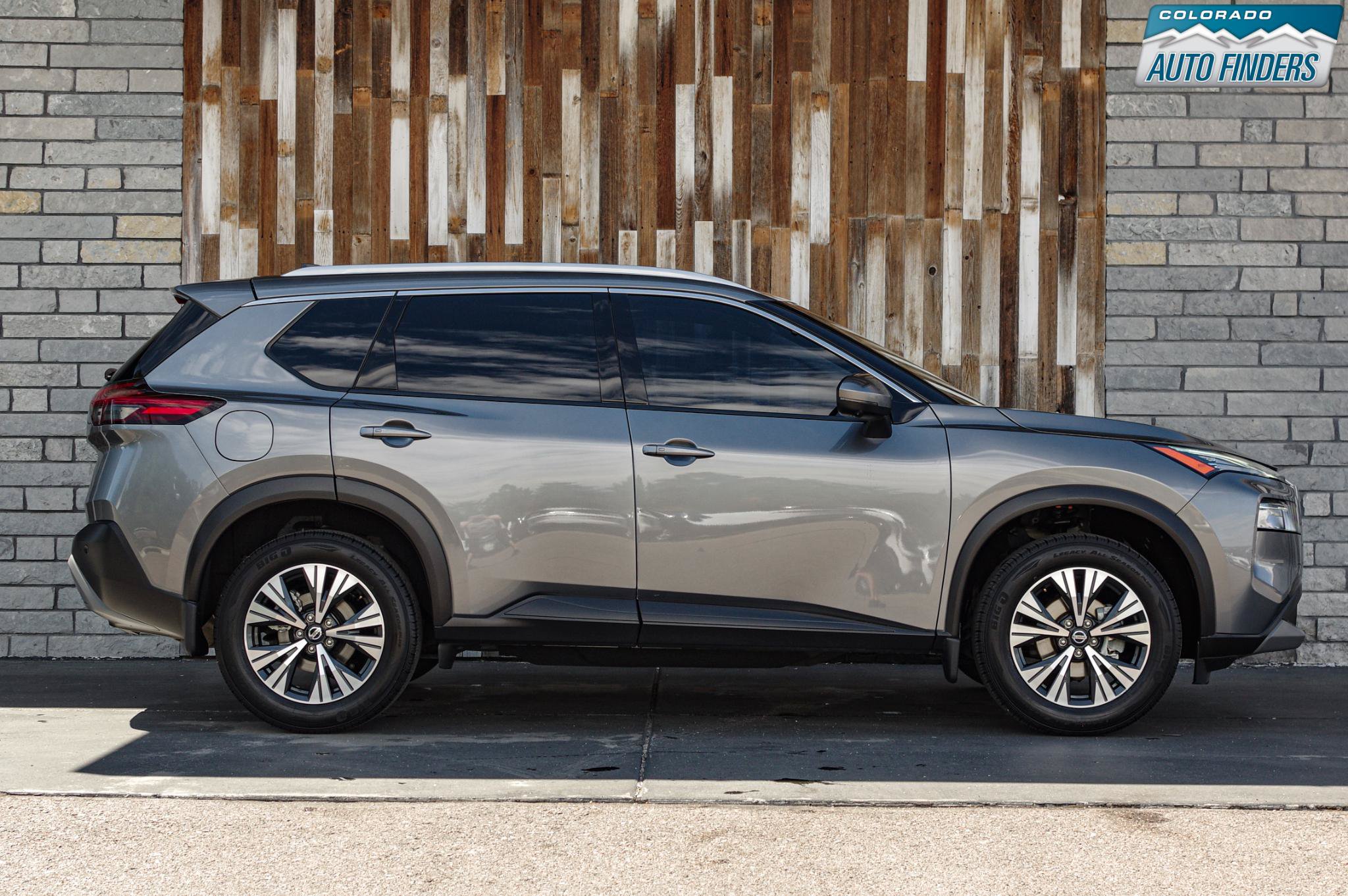 Used 2021 Nissan Rogue SV w/ Premium Package AWD/4WD image 8