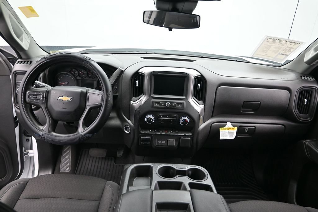 Used 2024 Chevrolet Silverado 1500 Custom w/ Turbomax Blackout Package RWD image 22