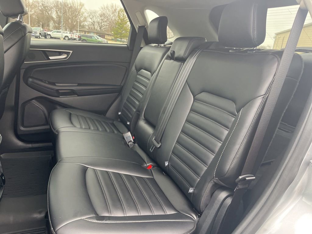 Used 2024 Ford Edge SEL w/ Convenience Package image 13