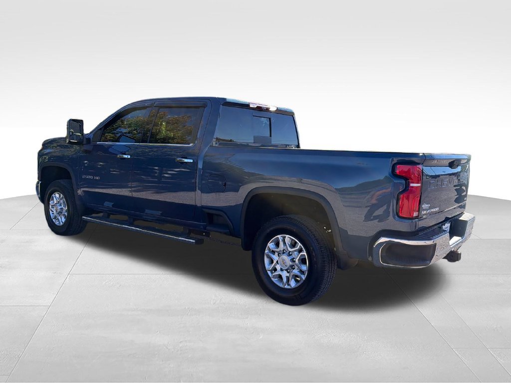 Used 2025 Chevrolet Silverado 2500 LTZ w/ LTZ Plus Package AWD/4WD image 3