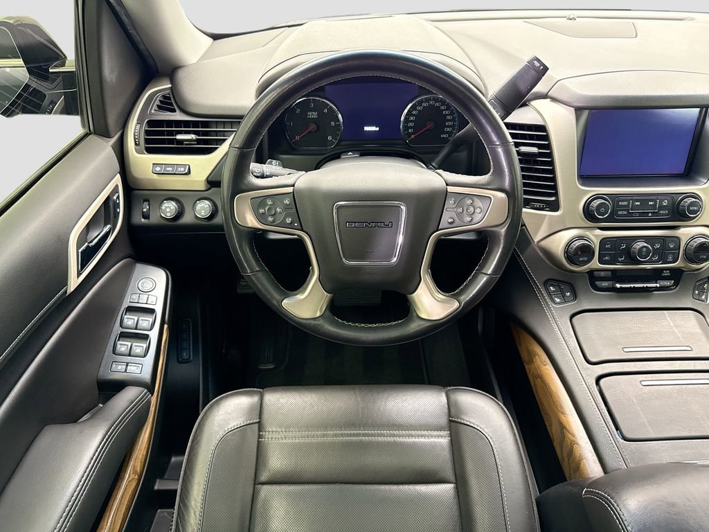 Used 2020 GMC Yukon Denali w/ Denali Ultimate Package image 10