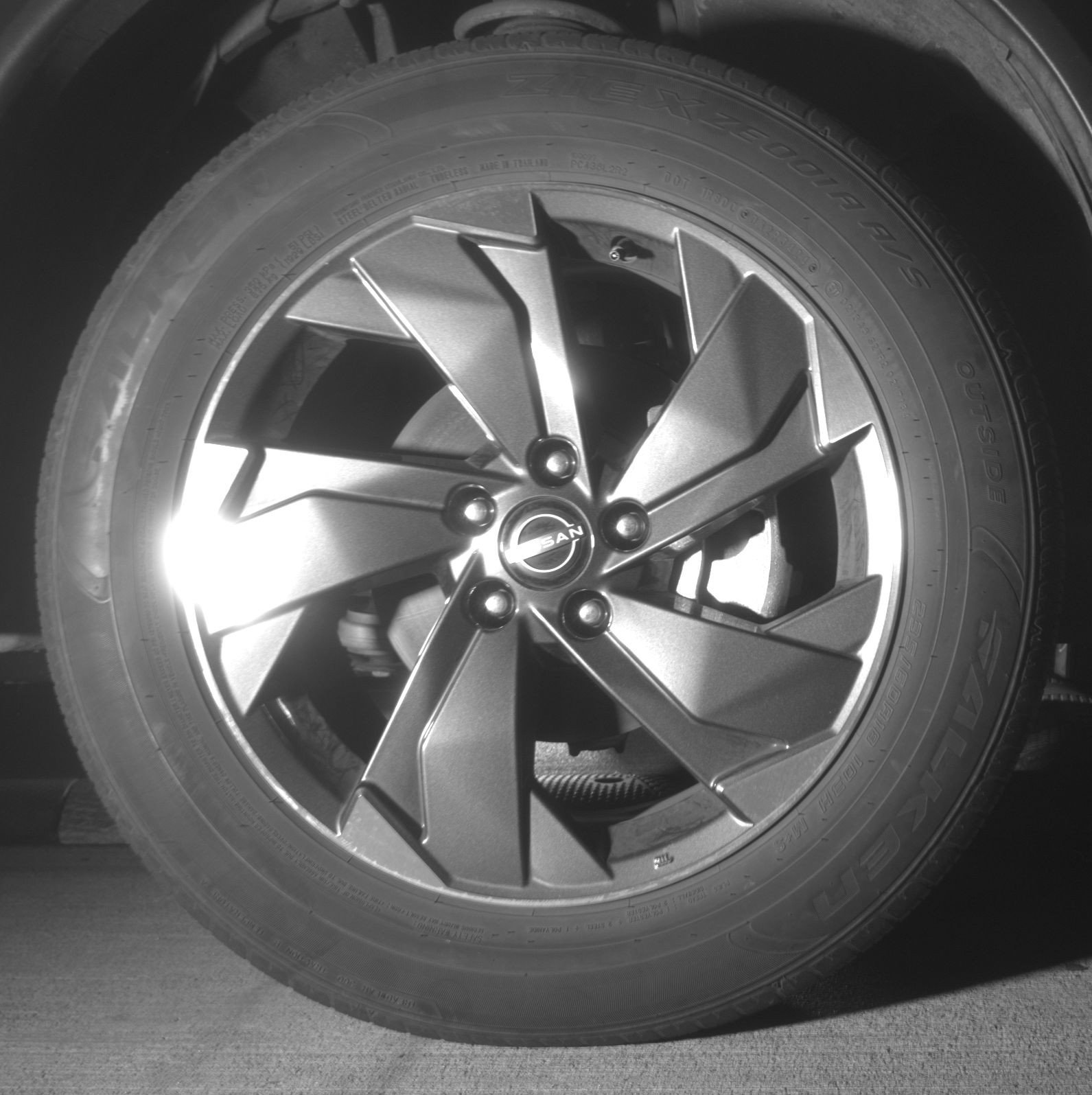 Used 2025 Nissan Rogue SV image 13