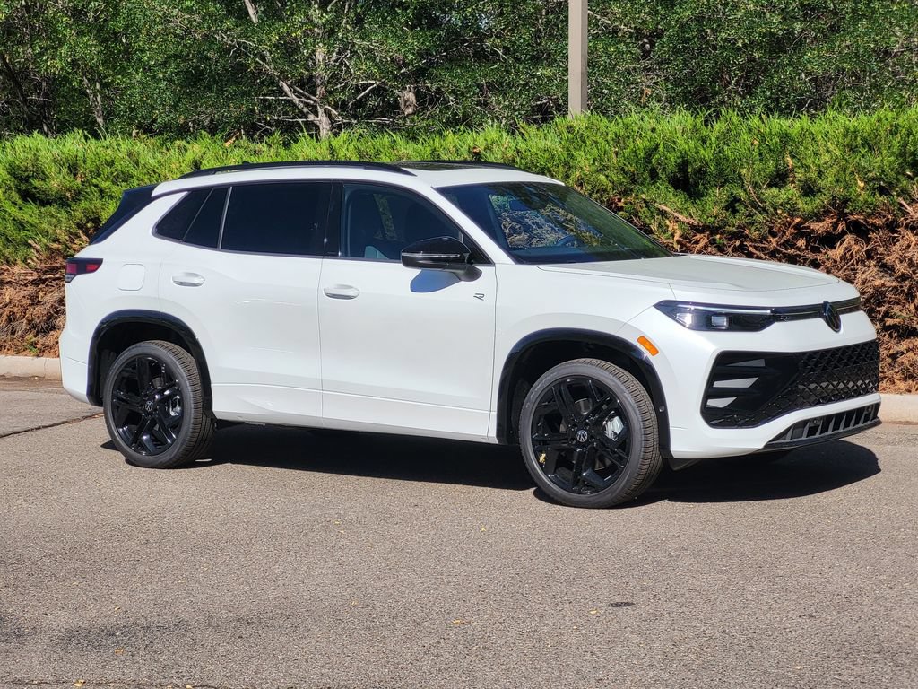 New 2026 Volkswagen Tiguan SE R-Line AWD/4WD image 3