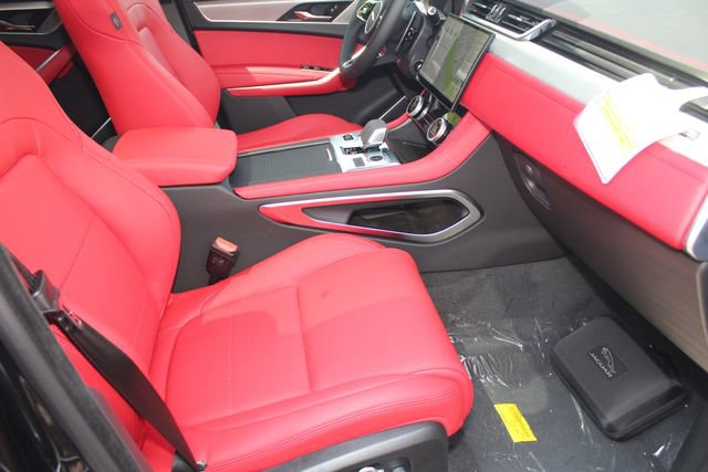 New 2026 Jaguar F-PACE R-Dynamic S image 3