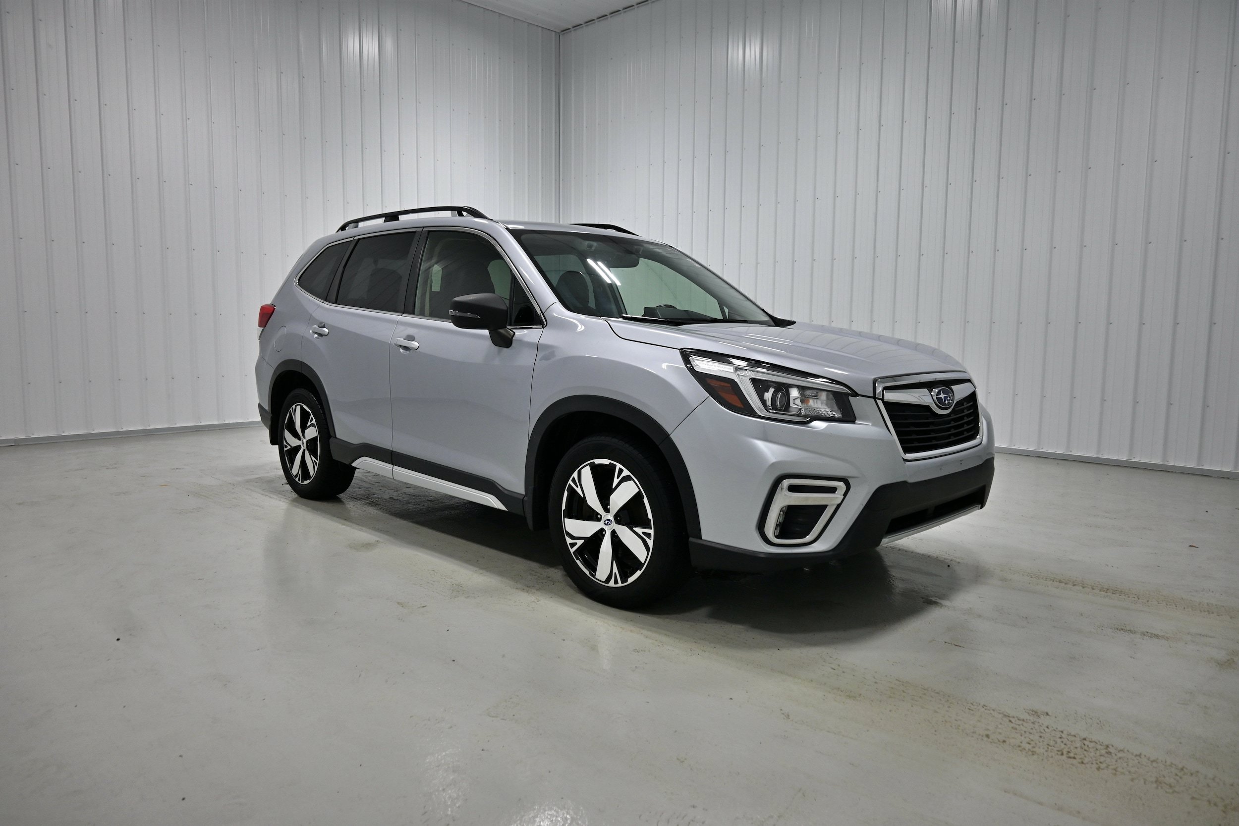 Used 2020 Subaru Forester Touring AWD/4WD image 3