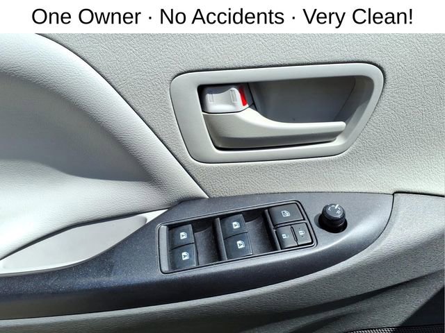 Used 2020 Toyota Sienna L FWD image 11