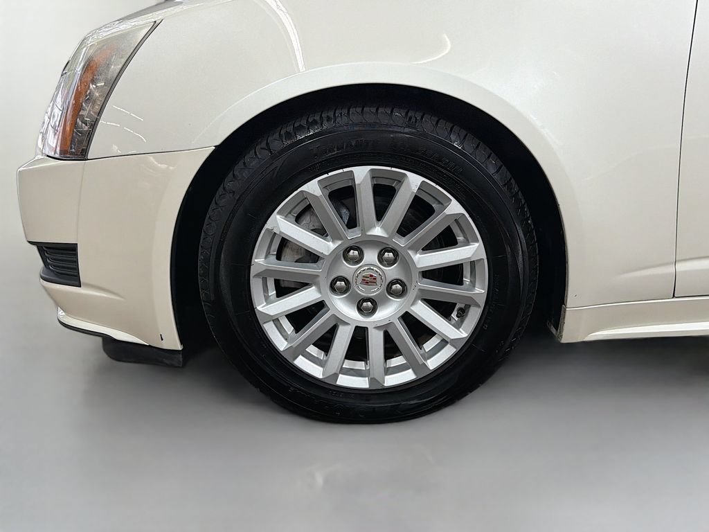 Used 2013 Cadillac CTS Luxury w/ Wood Trim Package AWD/4WD image 33