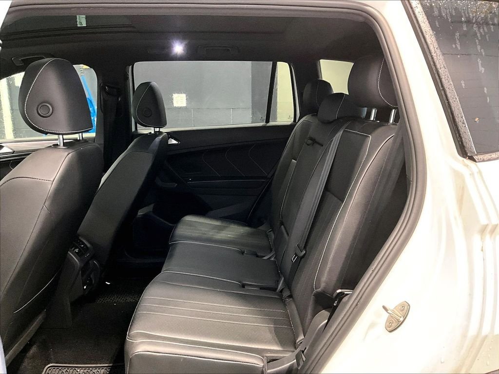 Used 2023 Volkswagen Tiguan SE R-Line AWD/4WD image 14