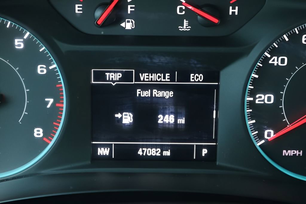 Used 2023 Chevrolet Traverse LT image 25