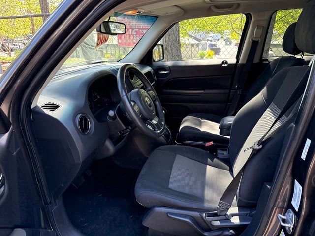 Used 2014 Jeep Patriot Latitude w/ Sun/Sound Group AWD/4WD image 14
