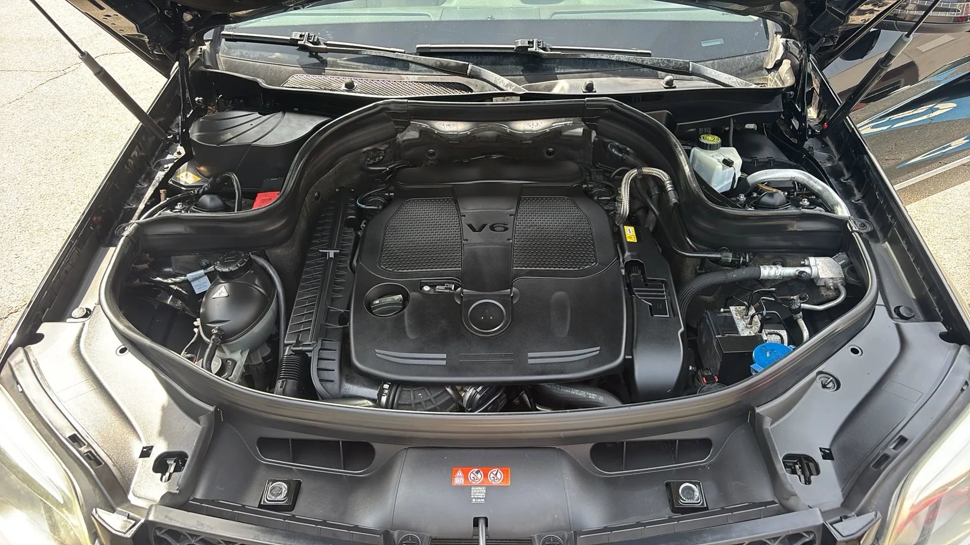 Used 2013 Mercedes-Benz GLK 350 4MATIC image 25