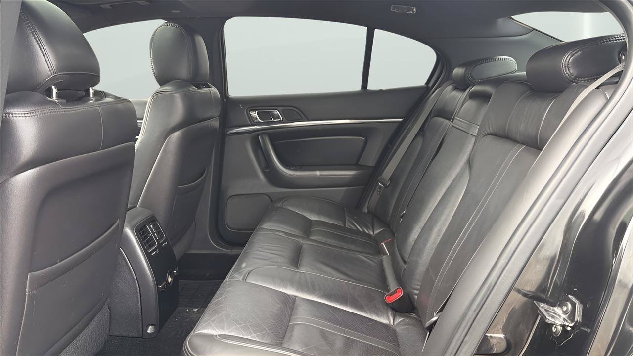 Used 2015 Lincoln MKS w/ Equipment Group 101A FWD image 16