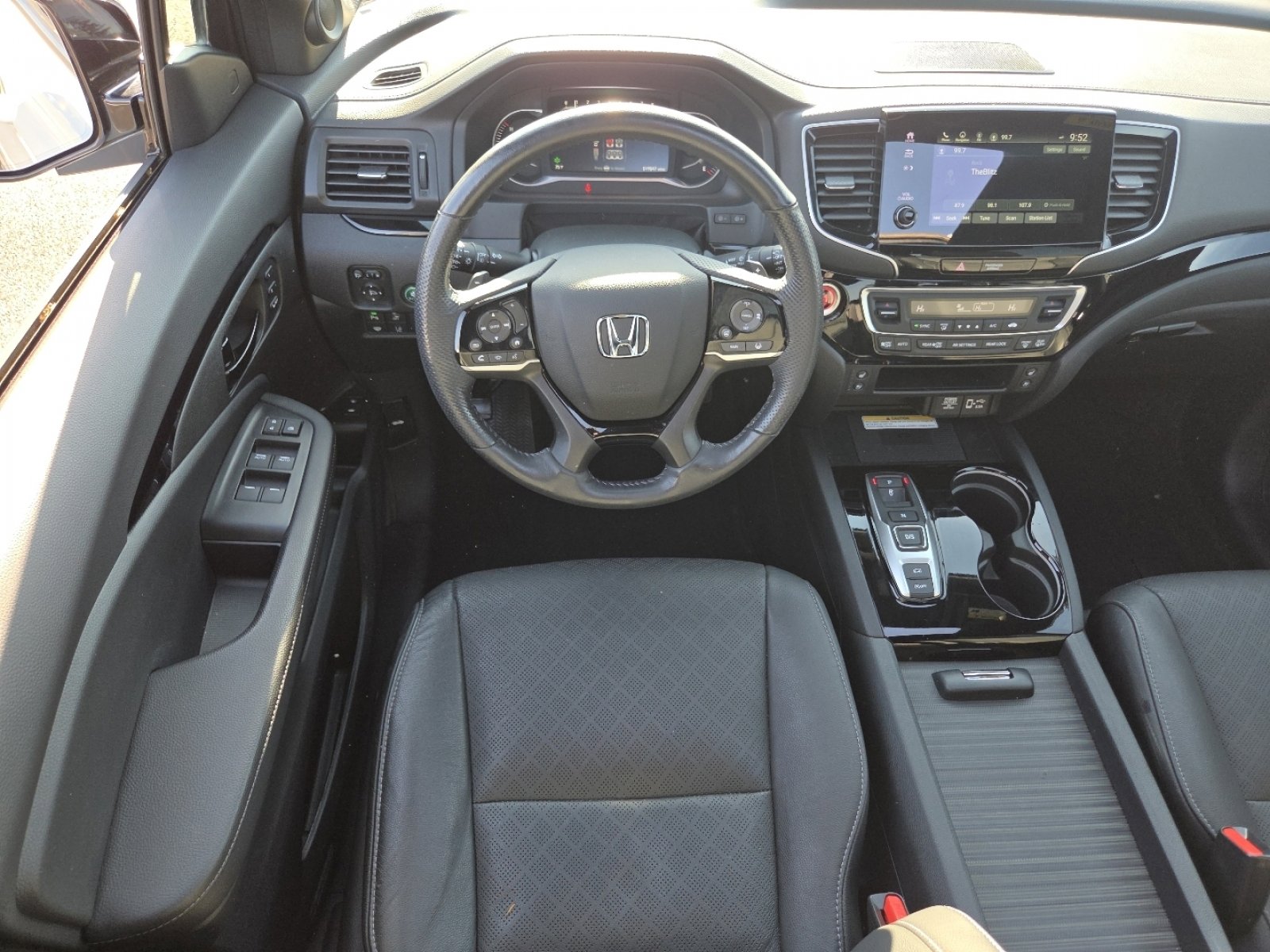 Certified 2022 Honda Passport Elite image 31