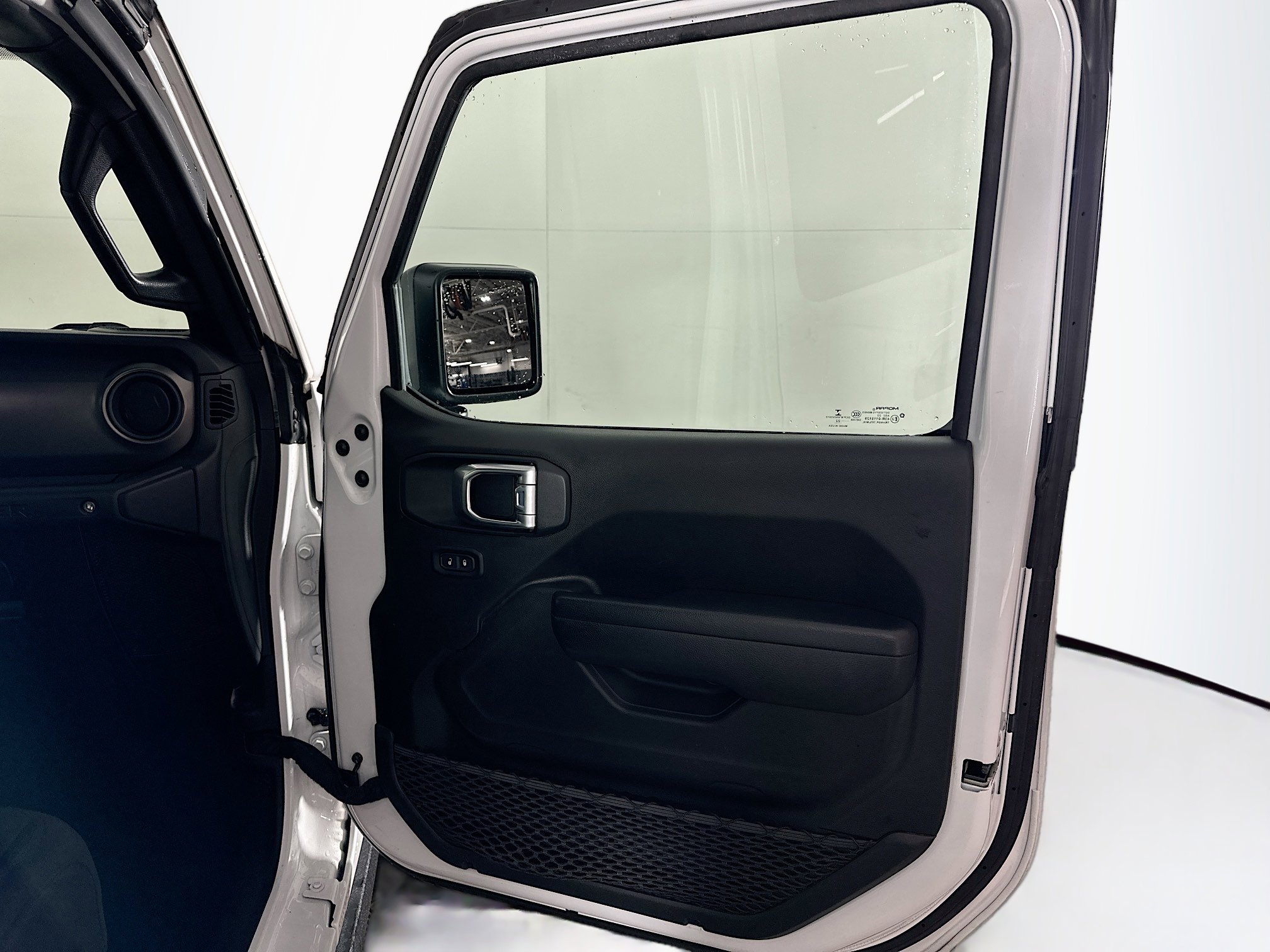 Used 2022 Jeep Wrangler Sport S image 30