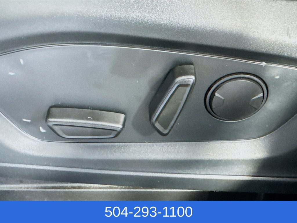 Used 2020 Ford Explorer XLT w/ Equipment Group 202A RWD image 20