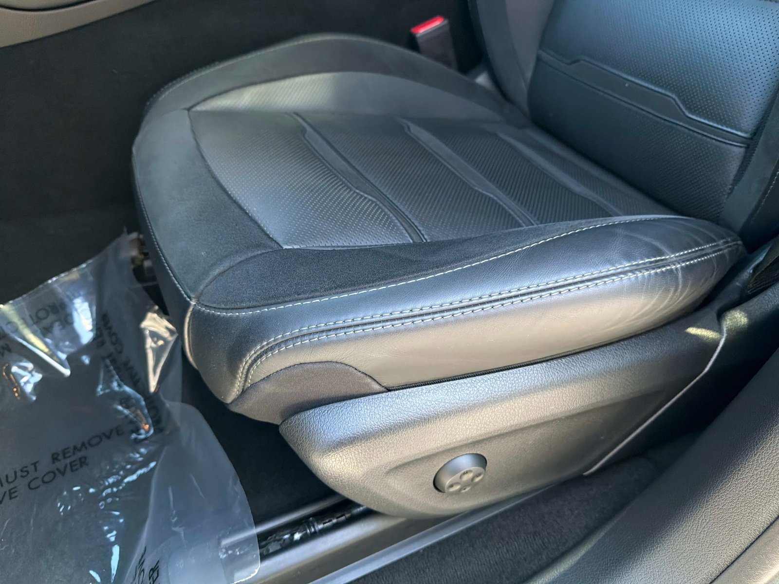 Used 2025 Mercedes-Benz GLE 53 AMG 4MATIC Coupe image 41