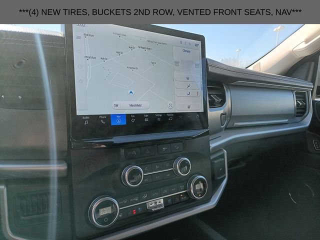 Used 2024 Ford Expedition Max XLT image 12