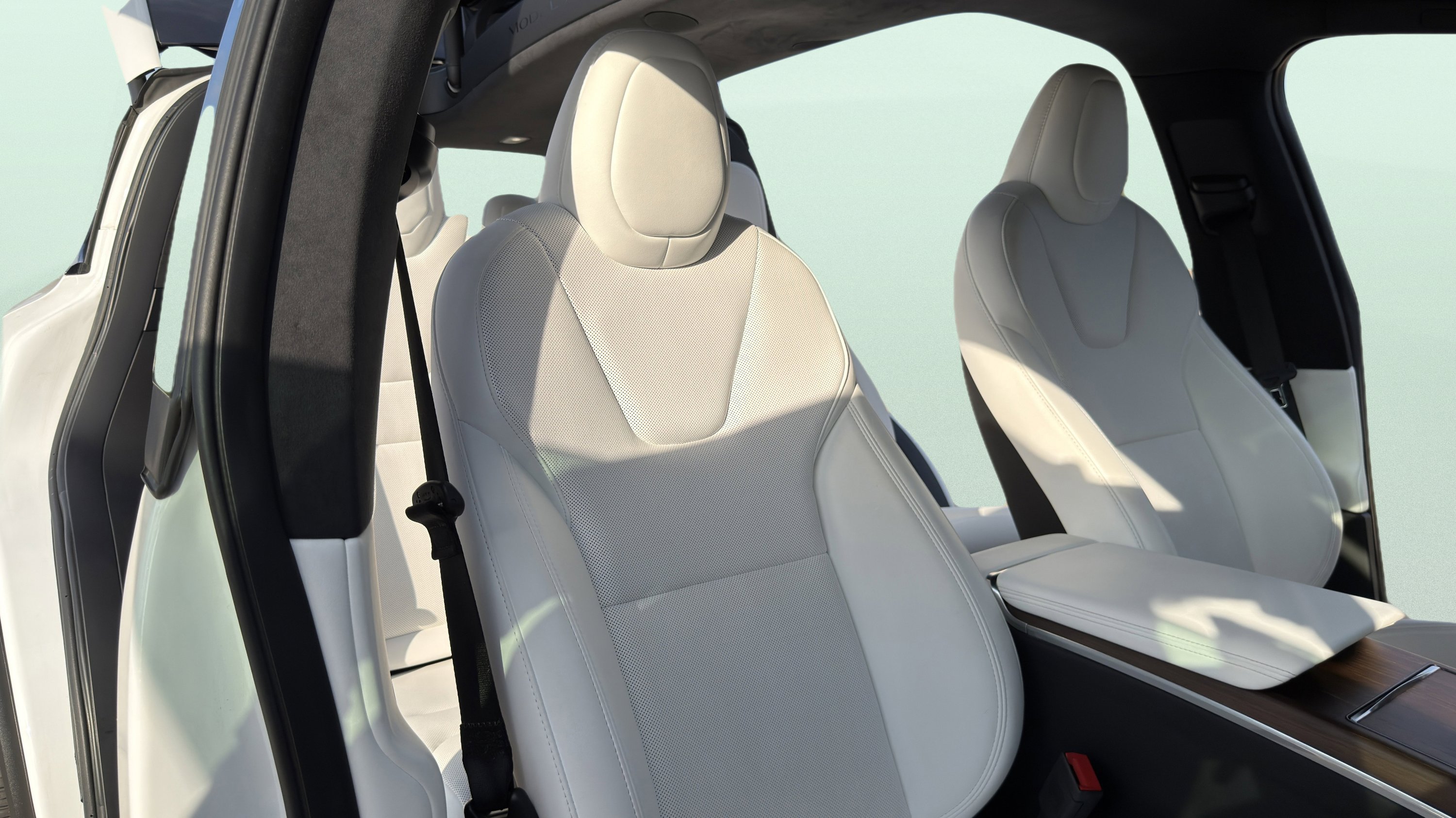 Used 2023 Tesla Model X image 43