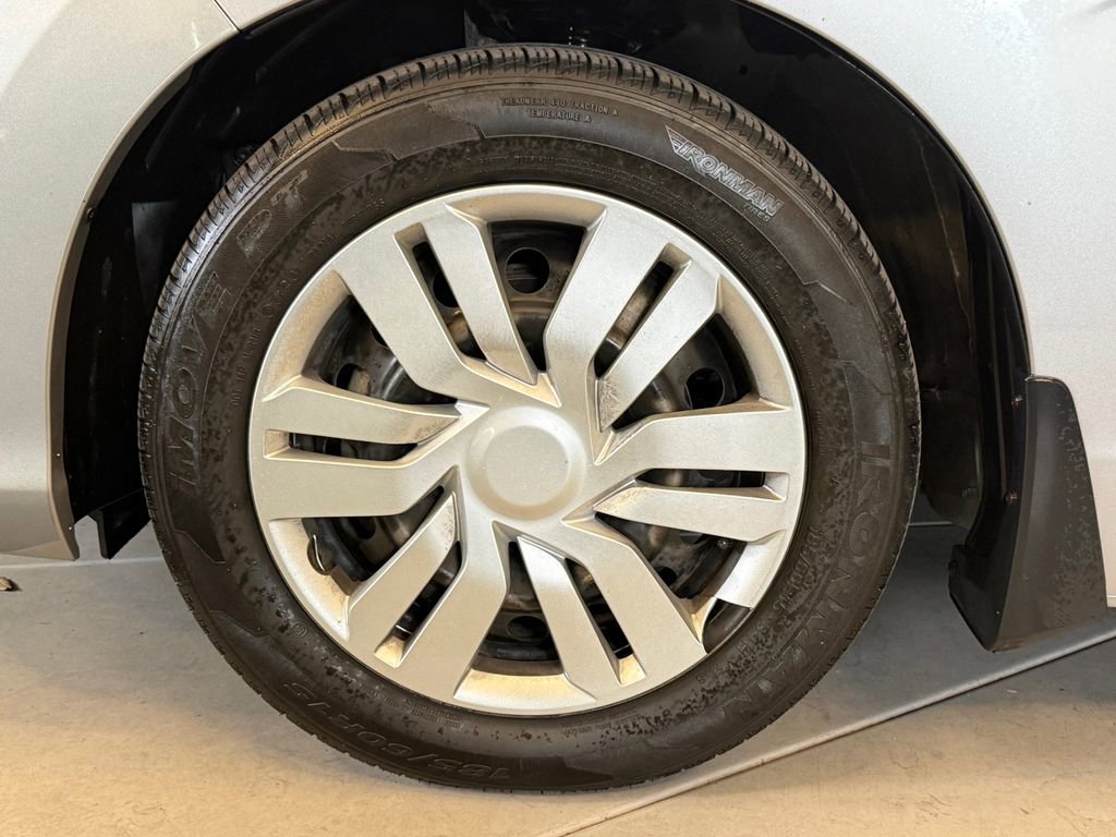 Used 2019 Honda Fit LX image 25