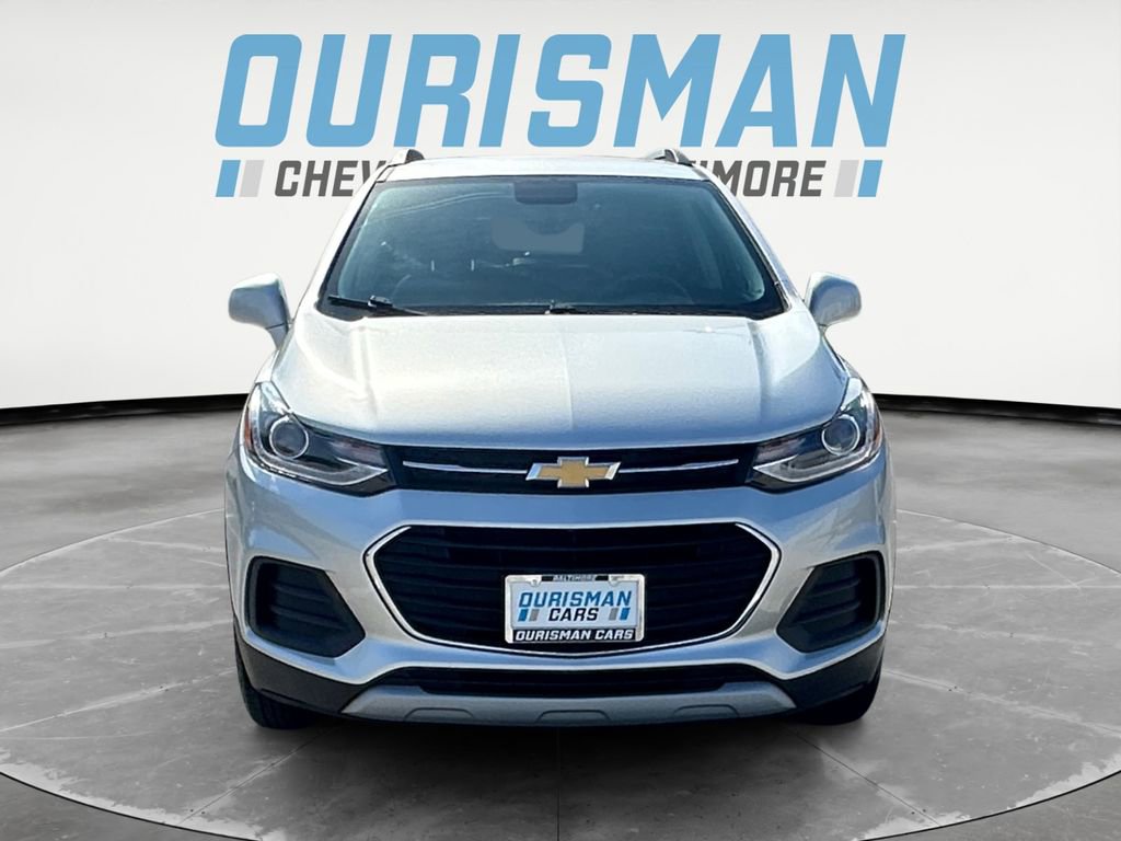 Used 2020 Chevrolet Trax LT w/ LT Convenience Package image 8