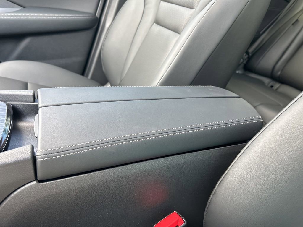 Used 2026 Nissan Rogue SV FWD image 38