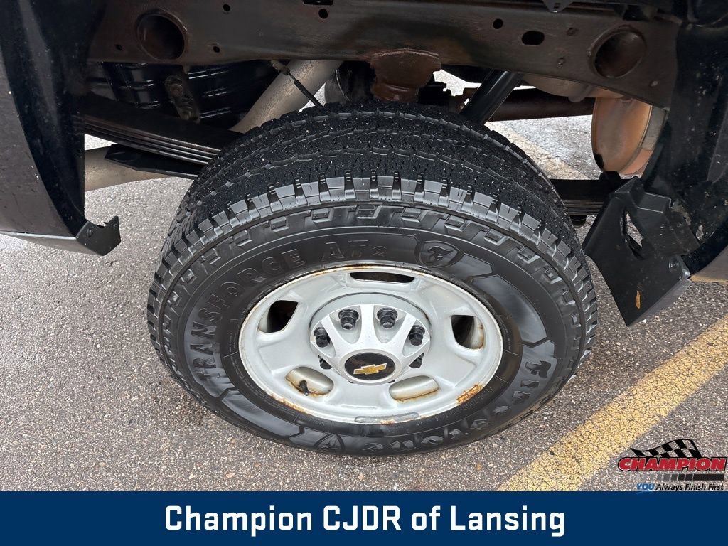 Used 2015 Chevrolet Silverado 2500 W/T w/ Snow Plow Prep Package image 10