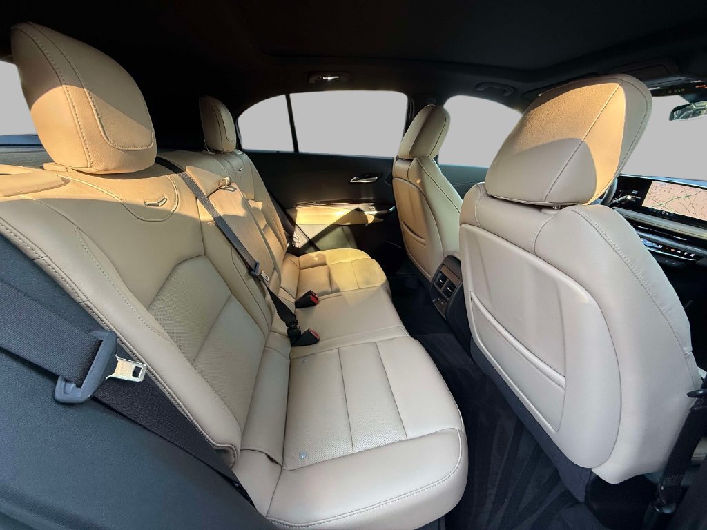 Certified 2025 Cadillac XT4 Premium Luxury FWD image 16